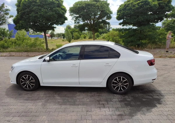 Volkswagen Jetta cena 30000 przebieg: 338400, rok produkcji 2015 z Piła małe 106